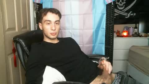 Snapshot of ezra_naamah chatting on December 5, 4:56 pm Ezra Naamah online show from December 5, 4:56 pm