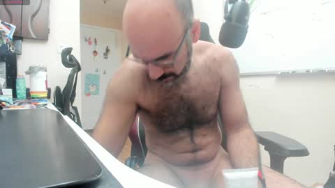 Snapshot of f8krbk chatting on January 2, 1:08 pm Rob The Russian Bear online show from January 2, 1:08 pm