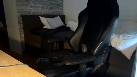 Call me bitch online show from December 31, 10:15 am