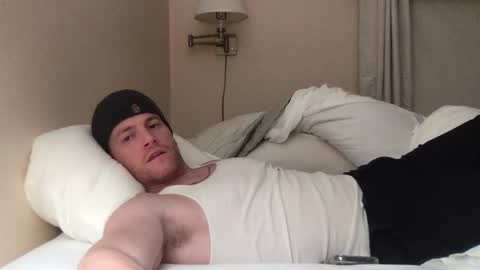 Snapshot of fairybae5 chatting on January 12, 10:12 am Travis online show from January 12, 10:12 am