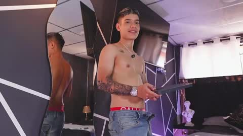 Snapshot of farid_jake_ chatting on January 9, 7:29 pm farid_jake_ online show from January 9, 7:29 pm