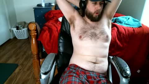 farmboy2398 online show from April 1, 4:48 pm