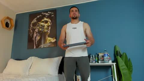 M A T  T E O online show from December 11, 7:21 pm