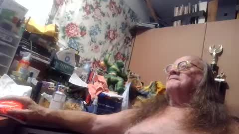 Fred. online show from May 31, 5:30 am