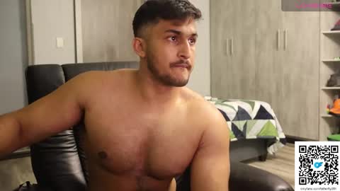 fatherfly001 online show from December 18, 10:39 pm