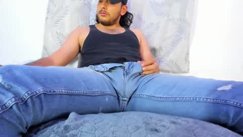 favid95 online show from April 8, 6:16 pm