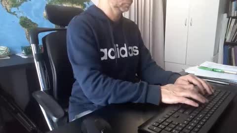 Snapshot of femdomsubby chatting on September 16, 1:17 am femdomsubby online show from September 16, 1:17 am