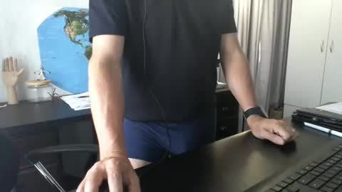 Snapshot of femdomsubby chatting on March 12, 1:36 am femdomsubby online show from March 12, 1:36 am