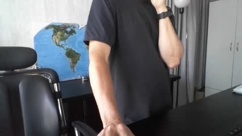 Snapshot of femdomsubby chatting on January 24, 8:34 am femdomsubby online show from January 24, 8:34 am