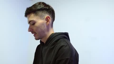 FeniXtream online show from December 7, 1:07 pm