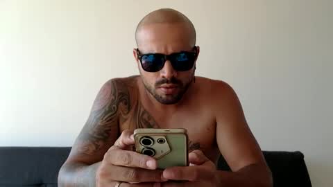 insta ferxx1210 Fercho online show from December 2, 6:52 pm