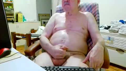 filhober online show from April 2, 1:03 am