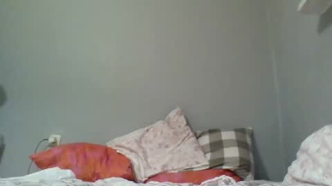 filipek757 online show from December 9, 9:33 pm