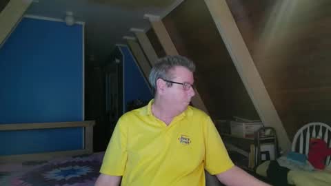 finderfiner online show from November 19, 4:45 am