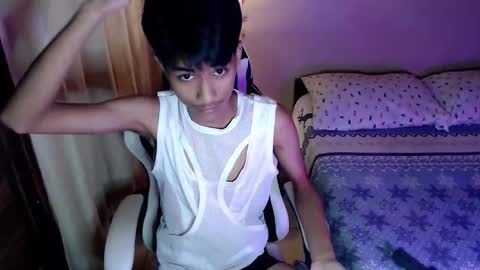 fineboii_rey18 online show from December 16, 5:36 am