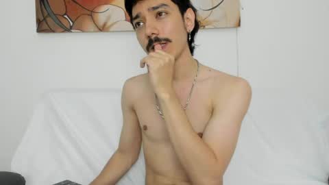 finn_jackson online show from April 14, 10:09 pm