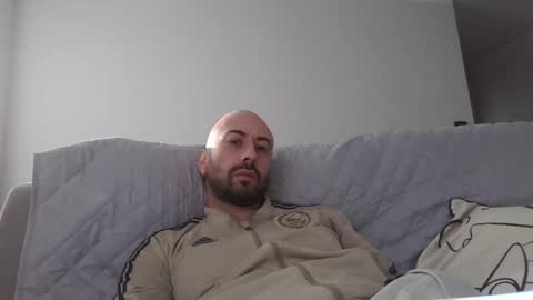 Snapshot of fisarmonico chatting on December 25, 1:41 pm fisarmonico online show from December 25, 1:41 pm