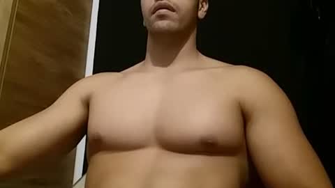 Snapshot of fitchestabs_69 chatting on February 17, 12:32 am fitchestabs_69 online show from February 17, 12:32 am