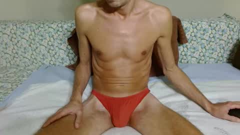 Snapshot of fithotguy90 chatting on October 22, 10:13 pm Luis online show from October 22, 10:13 pm