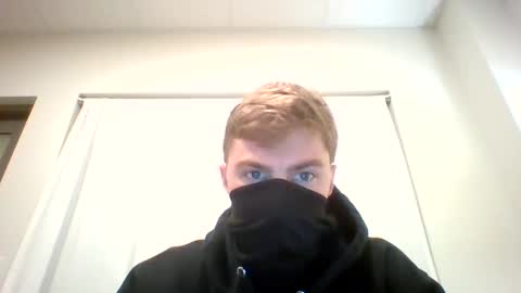 Snapshot of fittfucker chatting on September 23, 2:33 am fittfucker online show from September 23, 2:33 am