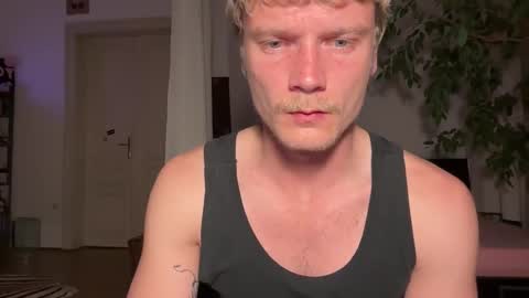 fituniformguy online show from May 1, 9:28 pm