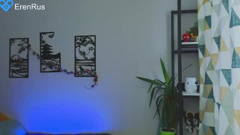 Snapshot of fixsicki chatting on January 26, 9:29 am Eren.  online show from January 26, 9:29 am