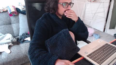 fizz6572 online show from December 16, 8:52 am