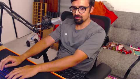 fizz6572 online show from October 18, 7:19 pm