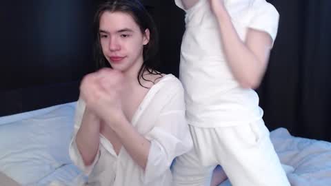 Robin online show from February 13, 9:41 am