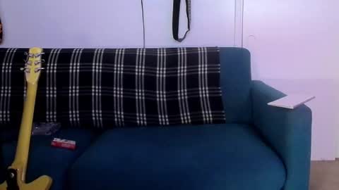 Flannel Dong online show from March 19, 2:15 am