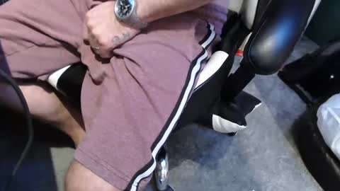 Snapshot of flattooot69 chatting on January 15, 9:24 am flattooot69 online show from January 15, 9:24 am