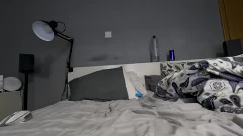 Snapshot of florentobeissant chatting on October 10, 12:21 pm Florent online show from October 10, 12:21 pm