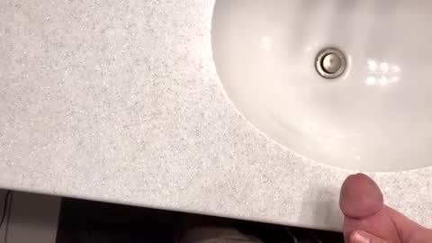 Snapshot of flowaley chatting on January 8, 3:29 am flowaley online show from January 8, 3:29 am