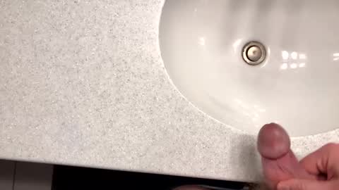 Snapshot of flowaley chatting on January 28, 2:43 am flowaley online show from January 28, 2:43 am