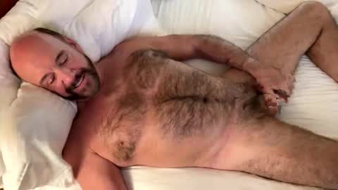 flytryte online show from April 26, 5:16 am