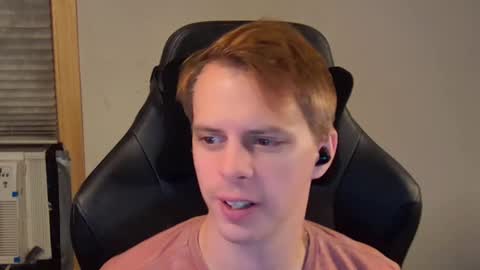 forever_broken online show from December 11, 5:12 am