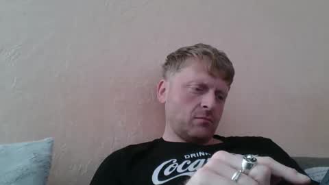 forgotten_lover online show from September 19, 9:10 am