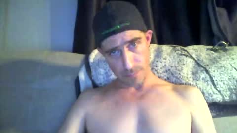 fouraide42 online show from December 18, 12:32 am