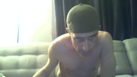 fouraide42 online show from December 5, 5:04 am