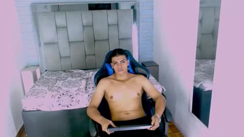 Foxter online show from December 14, 9:11 pm