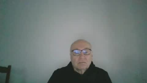 Snapshot of fra94 chatting on December 5, 2:22 pm fra94 online show from December 5, 2:22 pm