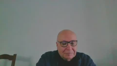 Snapshot of fra94 chatting on December 23, 1:35 pm fra94 online show from December 23, 1:35 pm