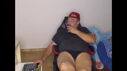 Fraboys online show from October 4, 7:02 am