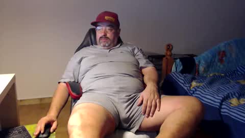 Fraboys online show from February 19, 6:54 am