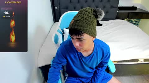 frank online show from December 7, 9:00 pm