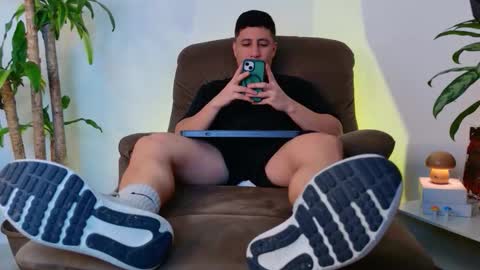 Snapshot of francodelacruz chatting on October 17, 9:08 pm Francum online show from October 17, 9:08 pm