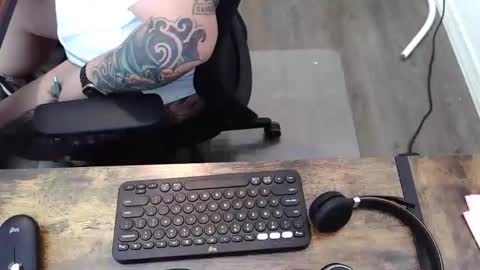 Frank online show from November 24, 5:58 pm