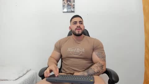 frank_foxx1 online show from October 4, 3:44 am