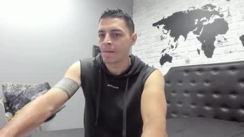 Frank online show from December 4, 7:10 pm