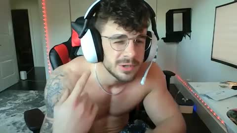 freakyfitking online show from December 21, 5:07 pm